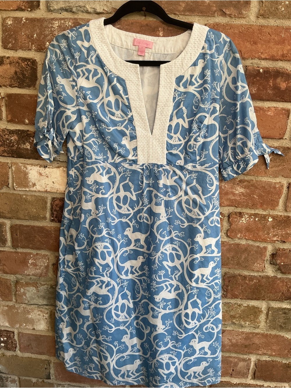 Lilly Pulitzer Blue and White Embroidered Neckline Dress size 8